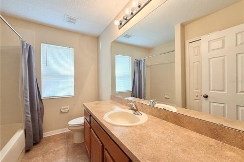 Villa ou maison à vendre à Apopka, Floride: 5 chambres, 328.13 m2 № 2416421 - photo 27