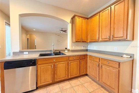 Villa ou maison à vendre à Apopka, Floride: 5 chambres, 328.13 m2 № 2416421 - photo 10