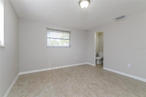 House in Sarasota, Florida 3 bedrooms, 144.09 sq.m. № 1823246 - photo 9