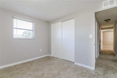 House in Sarasota, Florida 3 bedrooms, 144.09 sq.m. № 1823246 - photo 14