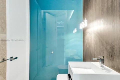 Casa en venta en Miami, Florida, 4 dormitorios № 2029575 - foto 20