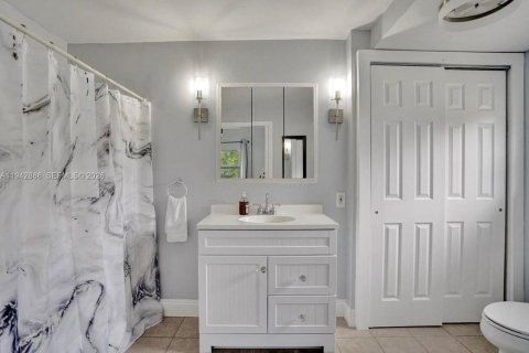 Casa en venta en Wellington, Florida, 5 dormitorios, 316.43 m2 № 2000986 - foto 19