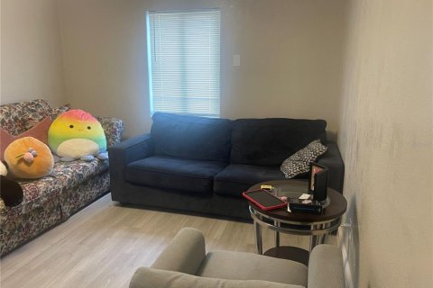 Casa en alquiler en Saint Petersburg, Florida, 2 dormitorios, 74.32 m2 № 2099336 - foto 10