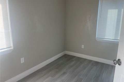 Casa en alquiler en Saint Petersburg, Florida, 2 dormitorios, 74.32 m2 № 2099336 - foto 18