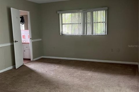 House in Mount Dora, Florida 3 bedrooms, 220.27 sq.m. № 2234304 - photo 7
