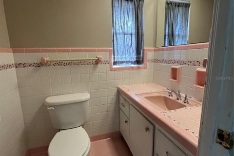 House in Mount Dora, Florida 3 bedrooms, 220.27 sq.m. № 2234304 - photo 10