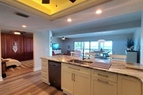 Condo in Punta Gorda, Florida, 2 bedrooms  № 1006237 - photo 7