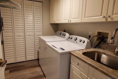 Condo in Punta Gorda, Florida, 2 bedrooms  № 1006237 - photo 27