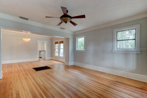 Casa en venta en New Smyrna Beach, Florida, 3 dormitorios, 111.48 m2 № 1565046 - foto 6