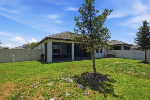 Villa ou maison à vendre à Land O' Lakes, Floride: 2 chambres, 182.83 m2 № 2227064 - photo 3
