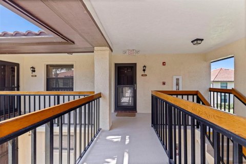 Copropriété à vendre à Clearwater, Floride: 2 chambres, 95.69 m2 № 1844594 - photo 2