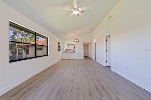 Copropriété à vendre à Clearwater, Floride: 2 chambres, 95.69 m2 № 1844594 - photo 12