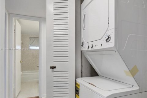 Condominio en venta en Plantation, Florida, 2 dormitorios, 100.33 m2 № 1966720 - foto 21