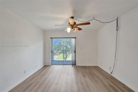 Condominio en venta en Plantation, Florida, 2 dormitorios, 100.33 m2 № 1966720 - foto 16