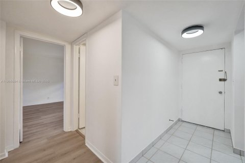 Condominio en venta en Plantation, Florida, 2 dormitorios, 100.33 m2 № 1966720 - foto 13