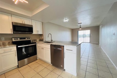 Condo in Punta Gorda, Florida, 2 bedrooms  № 1900871 - photo 4