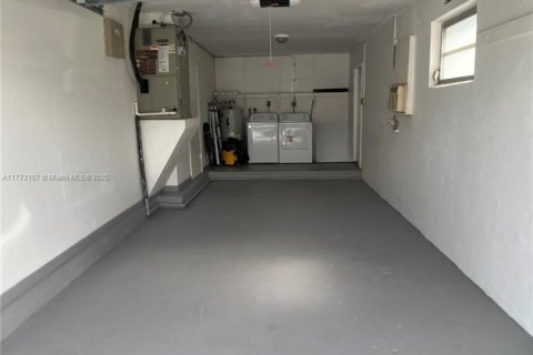 Villa ou maison à vendre à Margate, Floride: 2 chambres, 98.57 m2 № 1809763 - photo 13
