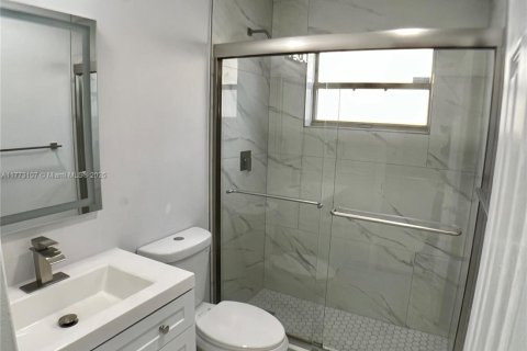 Villa ou maison à vendre à Margate, Floride: 2 chambres, 98.57 m2 № 1809763 - photo 9