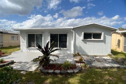 Villa ou maison à vendre à Margate, Floride: 2 chambres, 98.57 m2 № 1809763 - photo 17