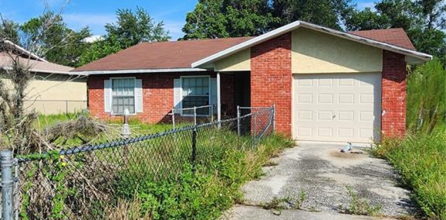 House in Ocala, Florida 3 bedrooms, 113.71 sq.m. № 1844950