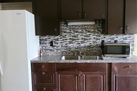 House in Ocala, Florida 3 bedrooms, 113.71 sq.m. № 1844950 - photo 5