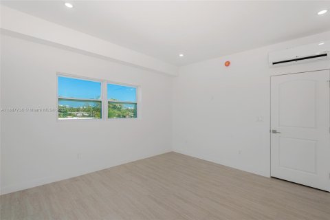 Copropriété à louer à Miami Beach, Floride: 1 chambre, 67.73 m2 № 1933096 - photo 16