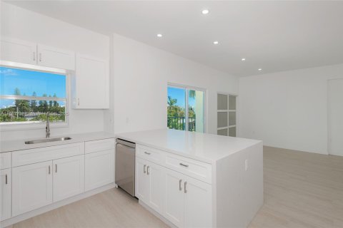 Copropriété à louer à Miami Beach, Floride: 1 chambre, 67.73 m2 № 1933096 - photo 7