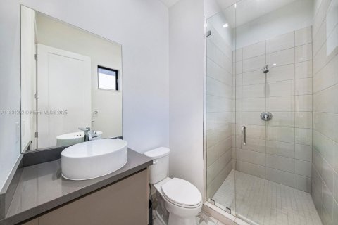 Casa en venta en Doral, Florida, 4 dormitorios, 209.68 m2 № 1944656 - foto 26