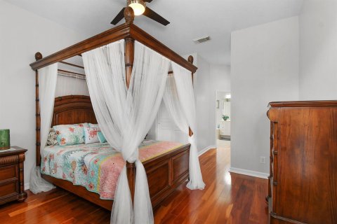 House in Port St. Lucie, Florida 3 bedrooms, 165.18 sq.m. № 2275862 - photo 21