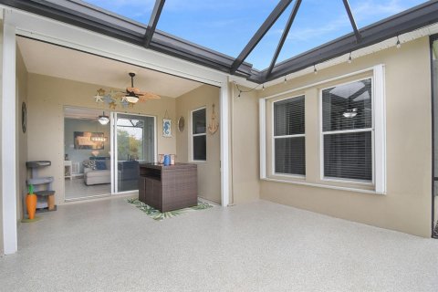 House in Port St. Lucie, Florida 3 bedrooms, 165.18 sq.m. № 2275862 - photo 30
