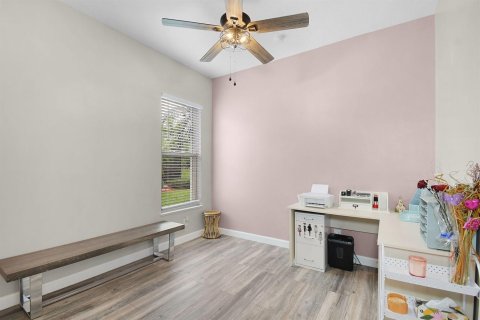 House in Port St. Lucie, Florida 3 bedrooms, 165.18 sq.m. № 2275862 - photo 25