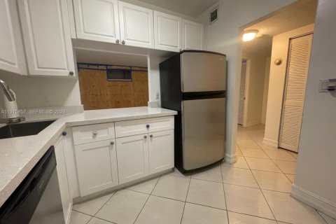 Copropriété à vendre à North Bay Village, Floride: 1 chambre, 75.9 m2 № 2040090 - photo 5