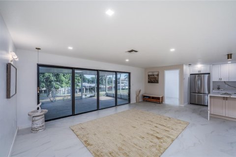 Villa ou maison à vendre à Punta Gorda, Floride: 2 chambres, 133.5 m2 № 2144188 - photo 10