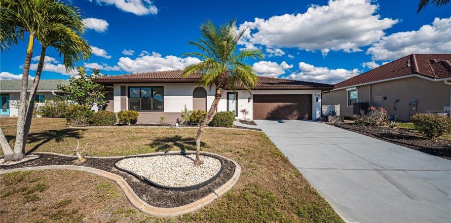 Villa ou maison à Punta Gorda, Floride 2 chambres, 133.5 m2 № 2144188