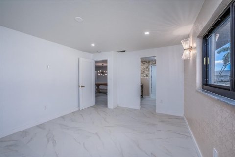 Villa ou maison à vendre à Punta Gorda, Floride: 2 chambres, 133.5 m2 № 2144188 - photo 19