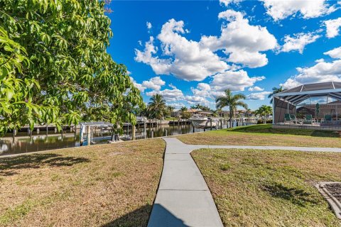 Villa ou maison à vendre à Punta Gorda, Floride: 2 chambres, 133.5 m2 № 2144188 - photo 30