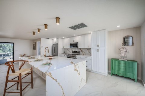 Villa ou maison à vendre à Punta Gorda, Floride: 2 chambres, 133.5 m2 № 2144188 - photo 5