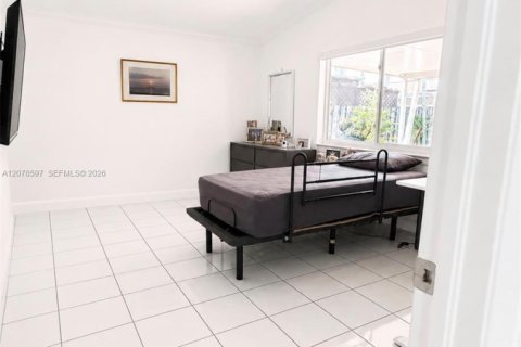 Villa ou maison à vendre à Miami, Floride: 3 chambres, 171.03 m2 № 2323806 - photo 6