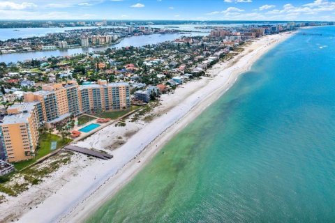Condominio en venta en Clearwater, Florida, 3 habitaciones, 47.1 m2 № 2429665 - foto 22