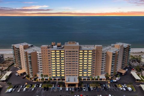 Condominio en venta en Clearwater, Florida, 3 habitaciones, 47.1 m2 № 2429665 - foto 8