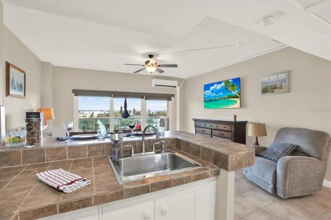 Condominio en venta en Clearwater, Florida, 3 habitaciones, 47.1 m2 № 2429665 - foto 5