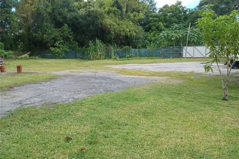 House in Tampa, Florida 3 bedrooms, 157.19 sq.m. № 1918314 - photo 28