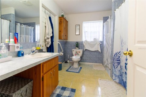 House in Tampa, Florida 3 bedrooms, 157.19 sq.m. № 1918314 - photo 15