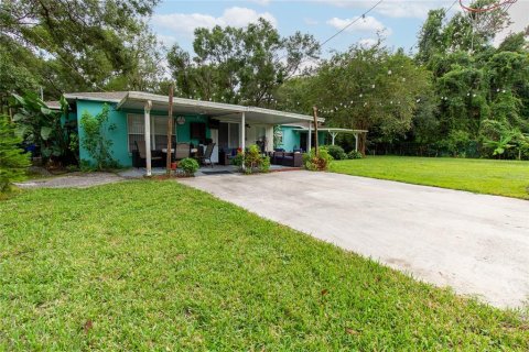 House in Tampa, Florida 3 bedrooms, 157.19 sq.m. № 1918314 - photo 24