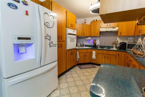 House in Tampa, Florida 3 bedrooms, 157.19 sq.m. № 1918314 - photo 6