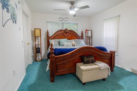 House in Tampa, Florida 3 bedrooms, 157.19 sq.m. № 1918314 - photo 13