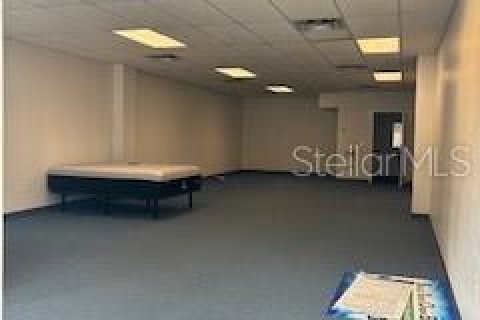 Propiedad comercial en alquiler en Oviedo, Florida, 107.77 m2 № 1851196 - foto 7