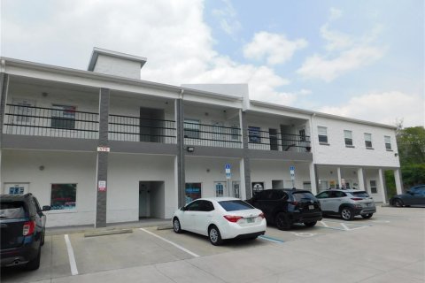 Propiedad comercial en alquiler en Oviedo, Florida, 107.77 m2 № 1851196 - foto 2