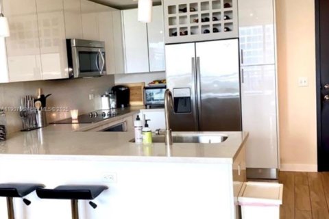 Copropriété à louer à Miami, Floride: 2 chambres, 101.82 m2 № 1976859 - photo 5