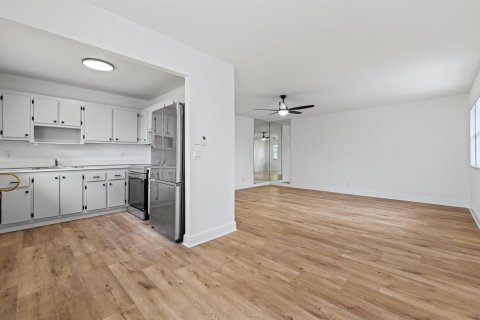 Copropriété à vendre à Delray Beach, Floride: 2 chambres, 81.75 m2 № 2246190 - photo 4